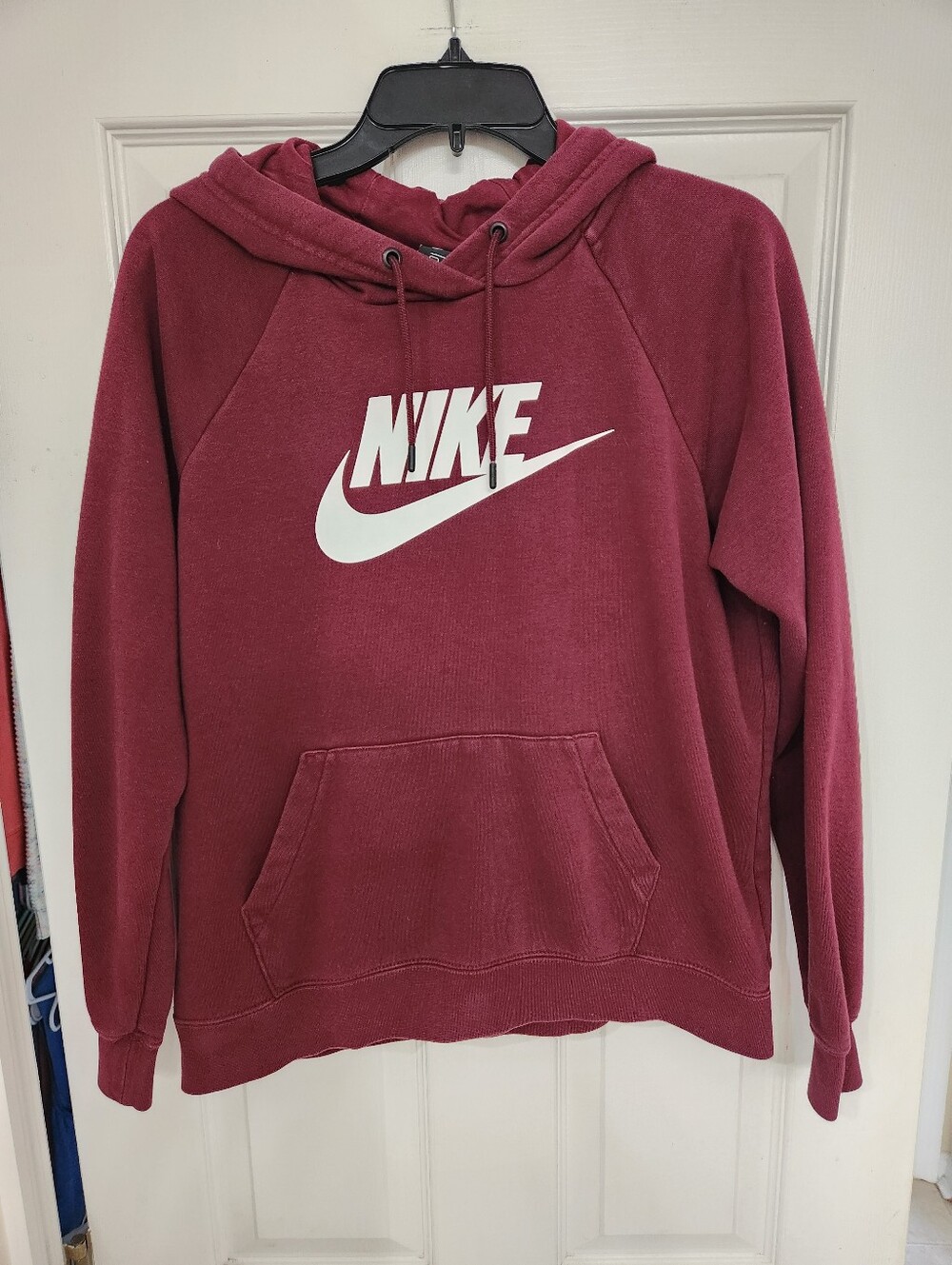 Nike Women's Pullover Medium Hooded Logo Sweatshirt